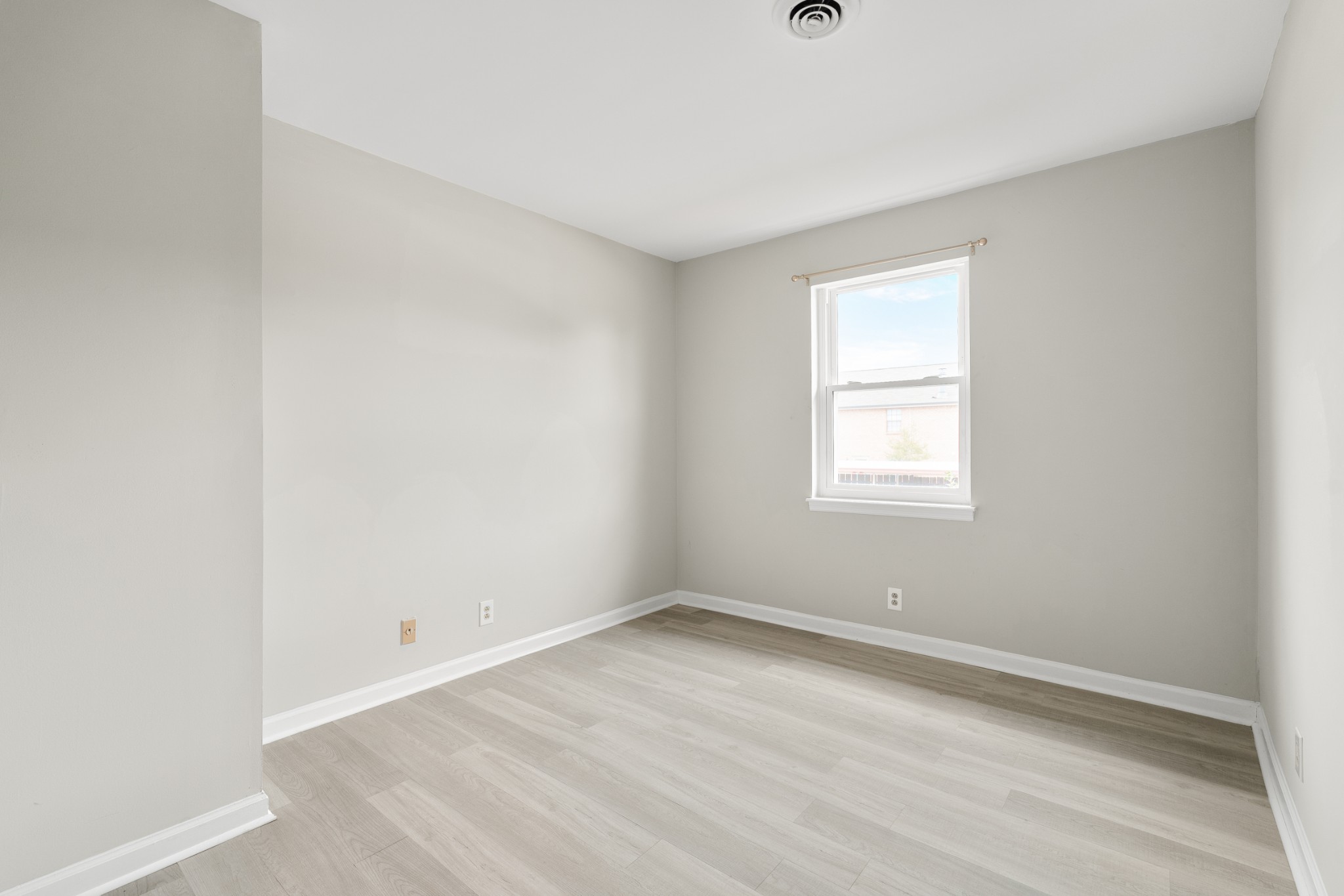4001 Anderson Road, Unit B127 Nashville, TN 37217 - Photo 17 of 28 Gallery Image 17
