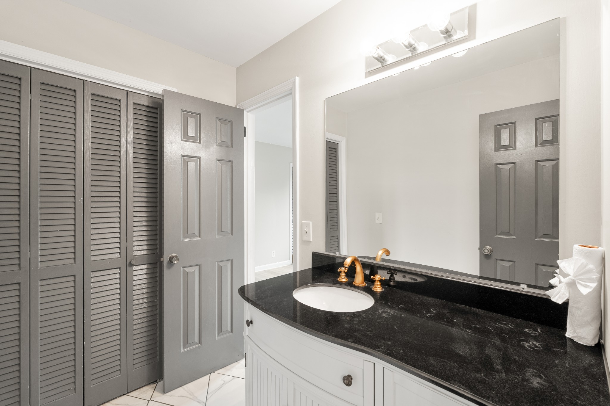 4001 Anderson Road, Unit B127 Nashville, TN 37217 - Photo 19 of 28 Gallery Image 19