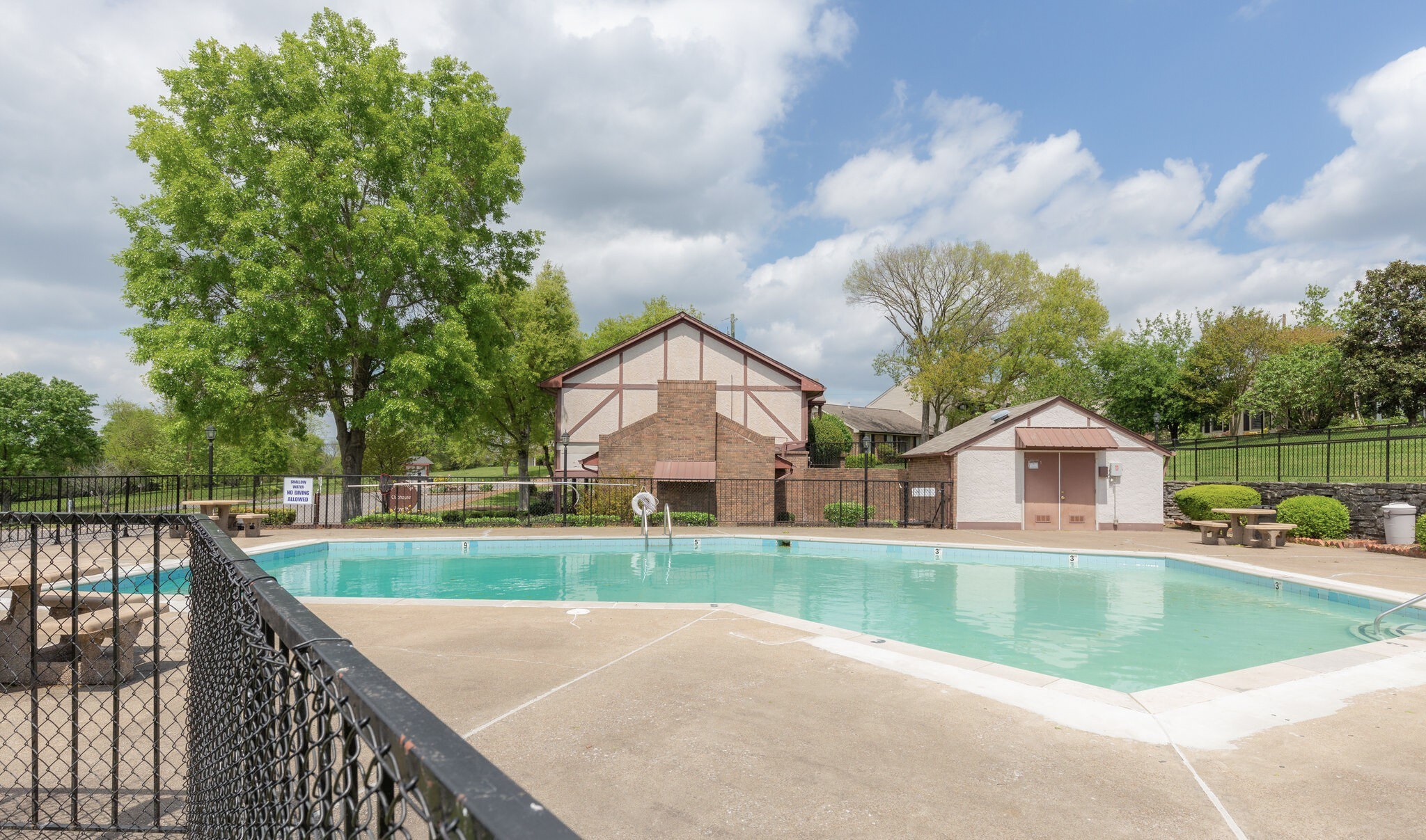 4001 Anderson Road, Unit B127 Nashville, TN 37217 - Photo 27 of 28 Gallery Image 27