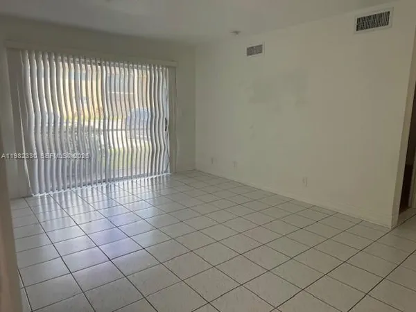 $1,550 | 2874 Northwest 55th Avenue, Unit 1B, Lauderhill, FL 33313