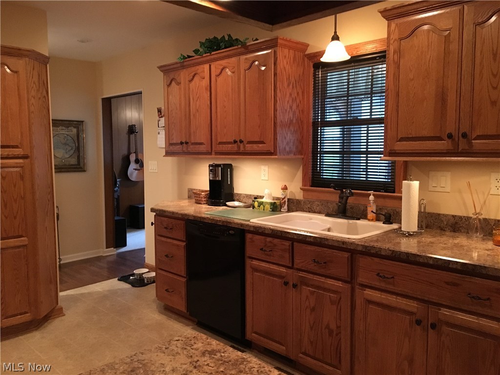 1346 Stevenson Road Masury, OH 44438 - Photo 3 of 30 Gallery Image 3