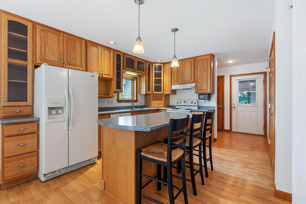 242 China Road Winslow, ME 04901 - Photo 10 of 38 Kitchen