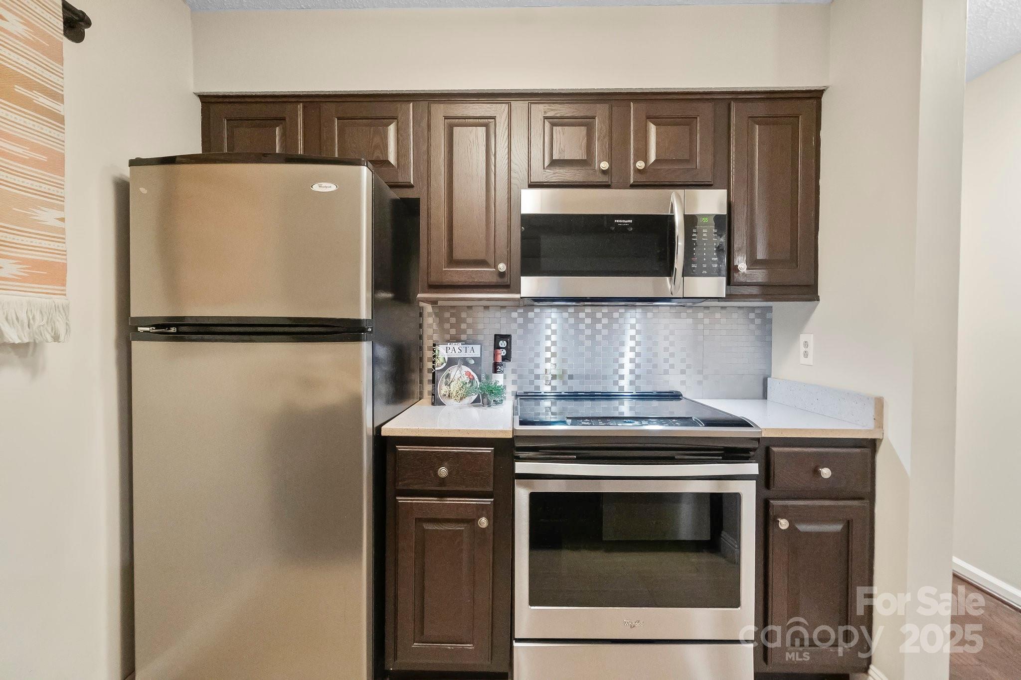 5011 Sharon Road, Unit Q Charlotte, NC 28210 - Photo 8 of 19 Gallery Image 8