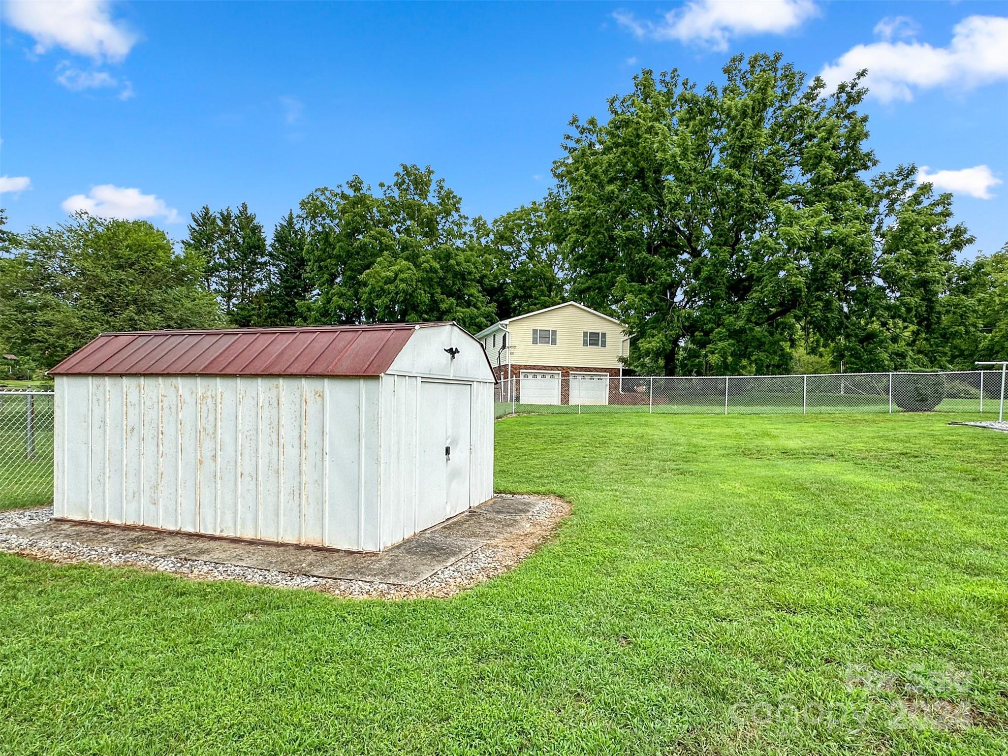 198 Conley Road Morganton, NC 28655 - Photo 20 of 24 Gallery Image 20