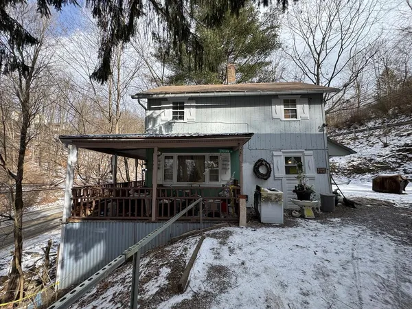 $39,999 | 26 2nd Avenue, Franklin, PA 16323