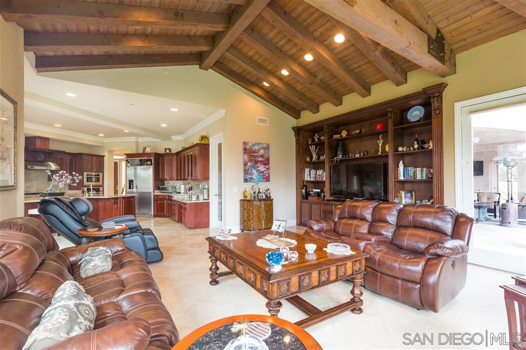 17577 Rancho Del Rio Rancho Santa Fe, CA 92067 - Photo 5 of 22
