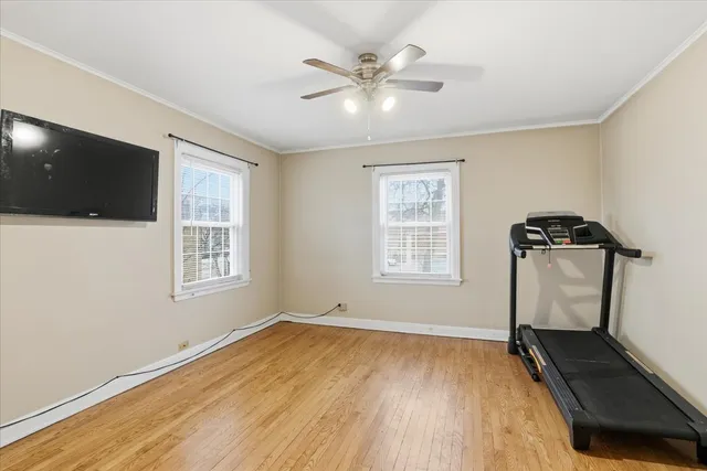 $2,300 | 6415 Drake Avenue, Unit 6415, Lincolnwood, IL 60712