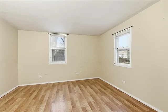 $2,300 | 6415 Drake Avenue, Unit 6415, Lincolnwood, IL 60712