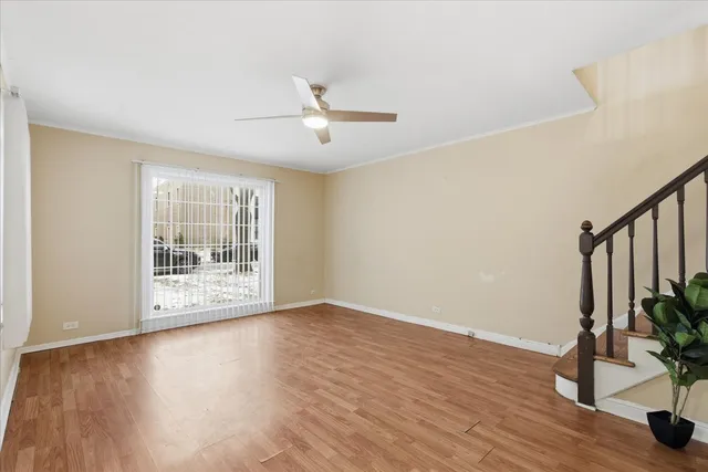 $2,300 | 6415 Drake Avenue, Unit 6415, Lincolnwood, IL 60712