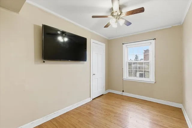 $2,300 | 6415 Drake Avenue, Unit 6415, Lincolnwood, IL 60712