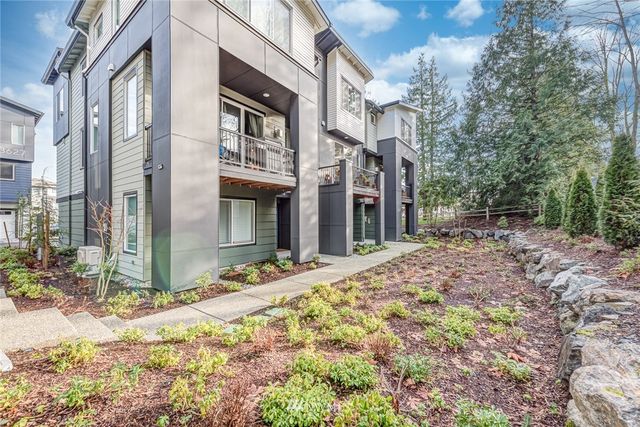 $840,000 | 23704 5th Avenue Southeast, Unit A, Bothell, WA 98021