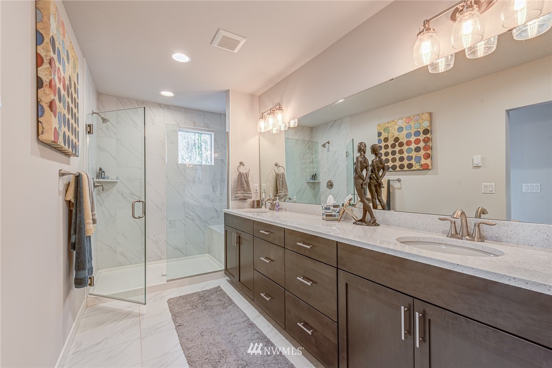 23704 5th Avenue Southeast, Unit A Bothell, WA 98021 - Photo 23 of 36