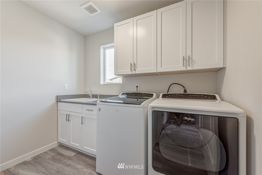 23704 5th Avenue Southeast, Unit A Bothell, WA 98021 - Photo 28 of 36