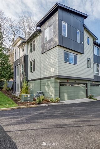 $840,000 | 23704 5th Avenue Southeast, Unit A, Bothell, WA 98021