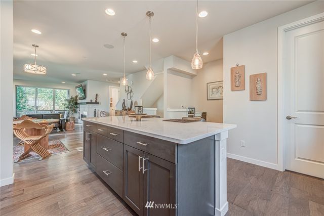 $840,000 | 23704 5th Avenue Southeast, Unit A, Bothell, WA 98021