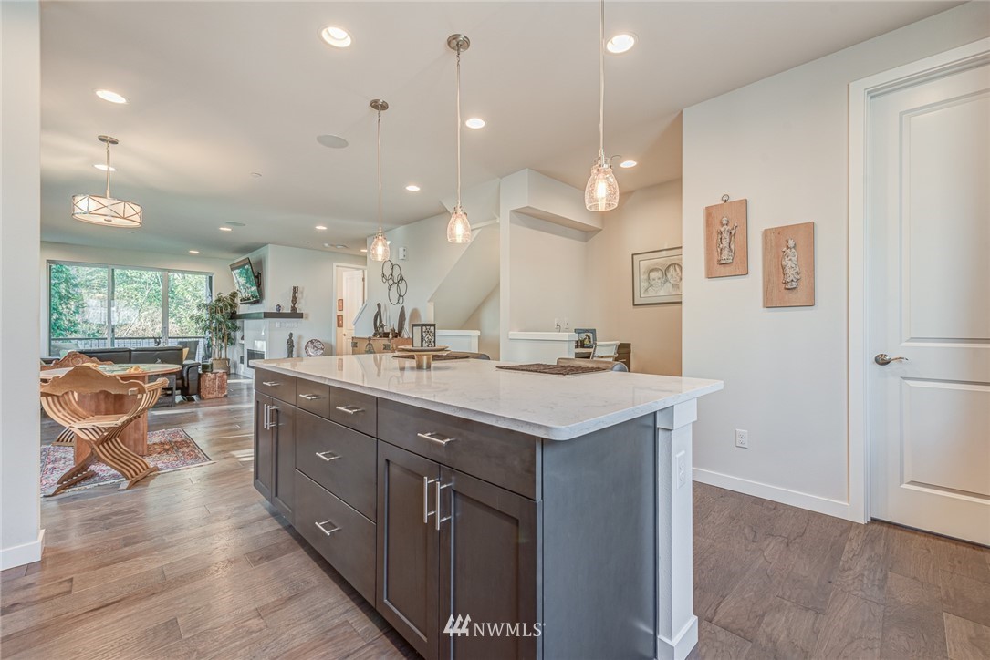 23704 5th Avenue Southeast, Unit A Bothell, WA 98021 - Photo 7 of 36