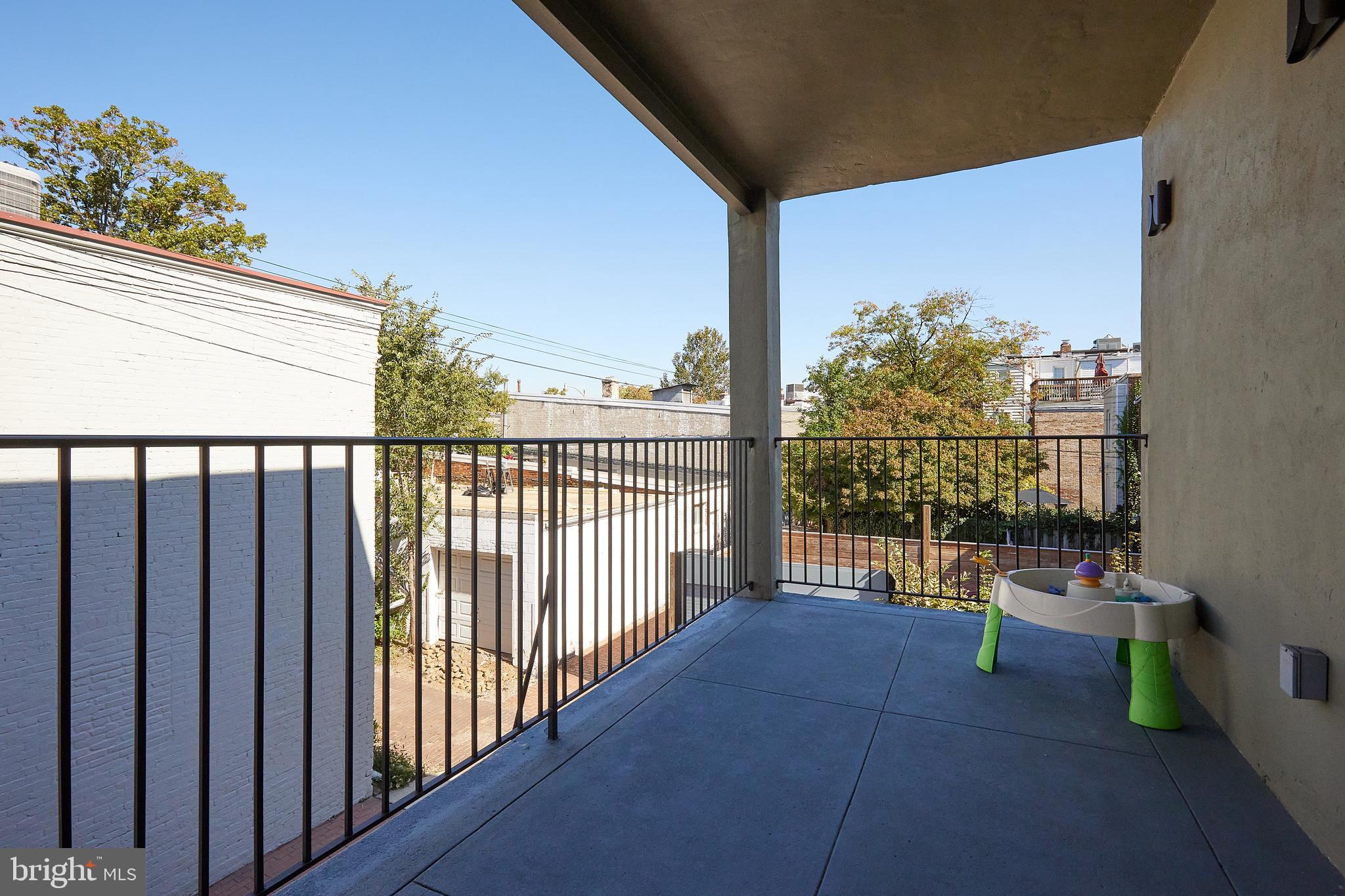 316 Independence Avenue Southeast Washington, DC 20003 - Photo 34 of 72