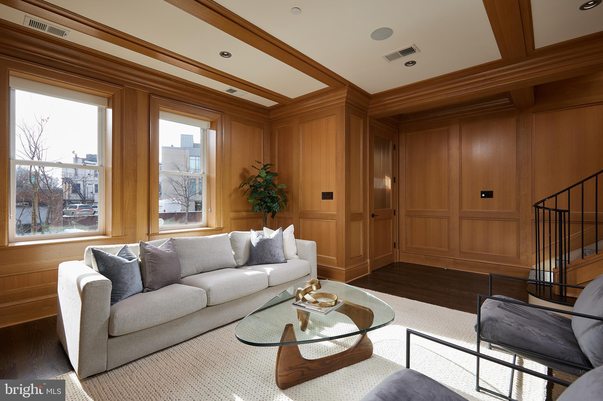 316 Independence Avenue Southeast Washington, DC 20003 - Photo 4 of 72