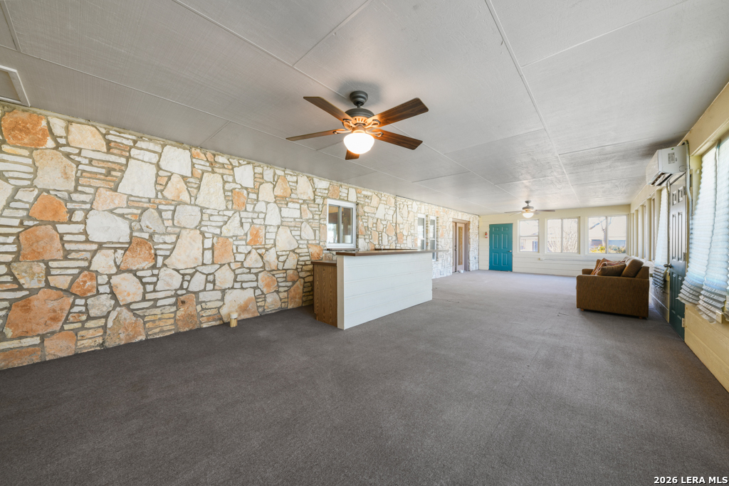 1033 East Live Oak Road Schertz, TX 78154 - Photo 25 of 35