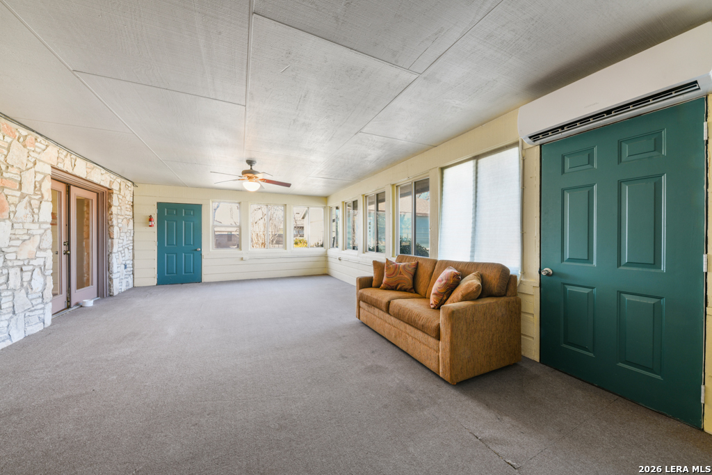 1033 East Live Oak Road Schertz, TX 78154 - Photo 26 of 35