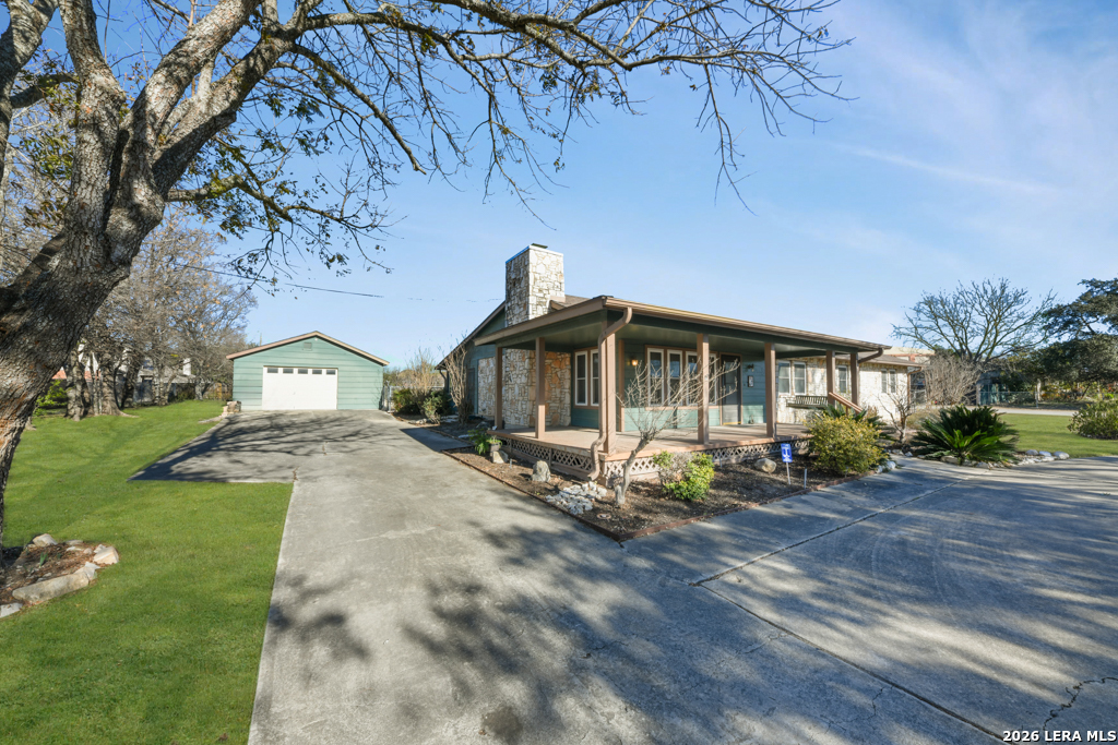 1033 East Live Oak Road Schertz, TX 78154 - Photo 3 of 35