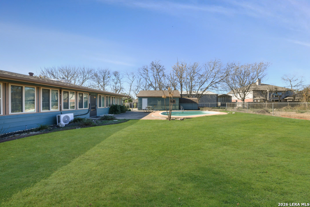 1033 East Live Oak Road Schertz, TX 78154 - Photo 31 of 35