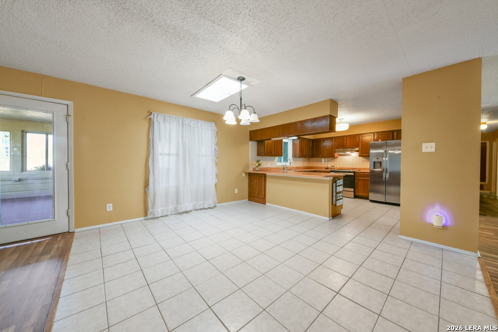 1033 East Live Oak Road Schertz, TX 78154 - Photo 10 of 35