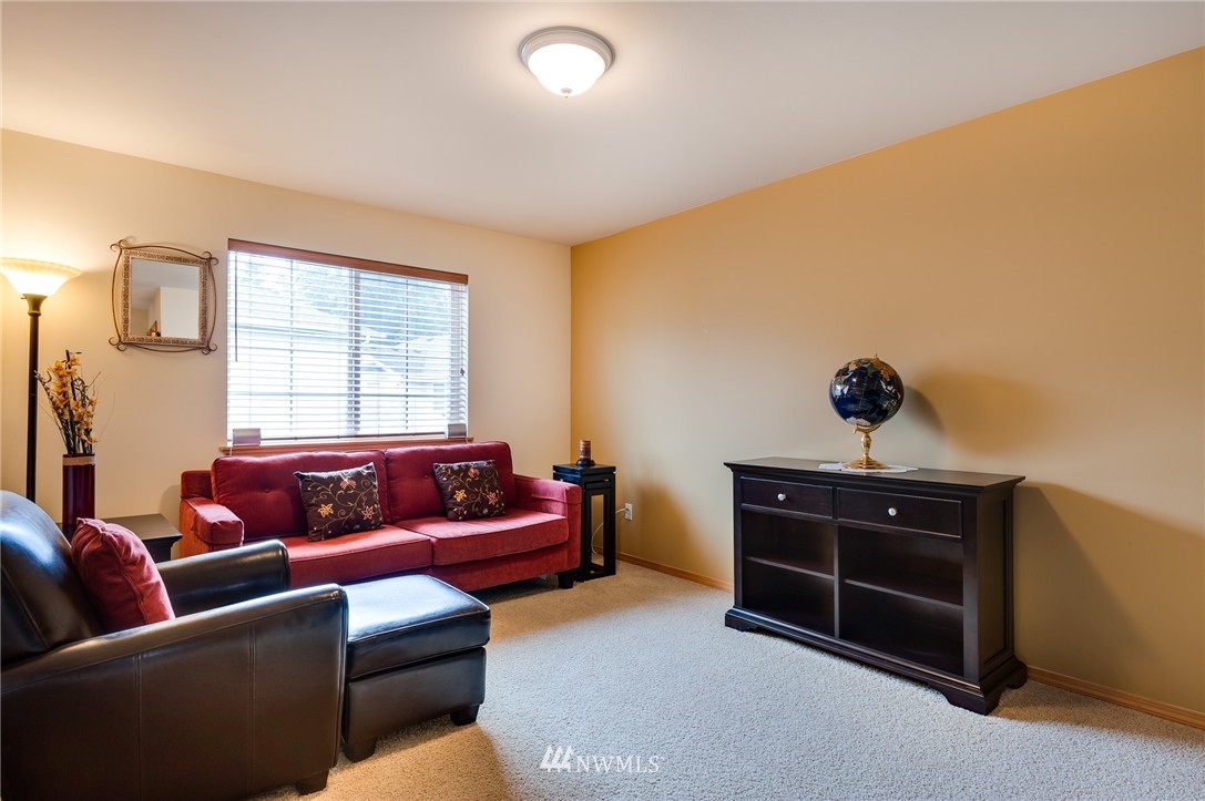 8618 Northeast 201st Place Bothell, WA 98011 - Photo 17 of 25 Gallery Image 17
