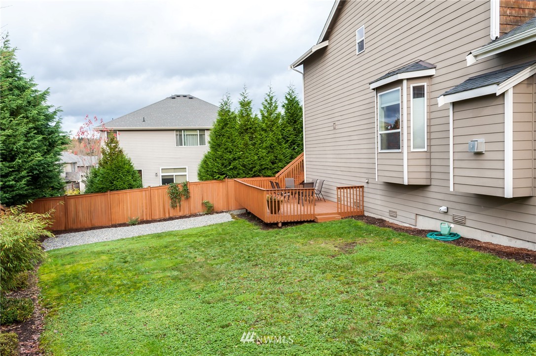 8618 Northeast 201st Place Bothell, WA 98011 - Photo 23 of 25 Gallery Image 23