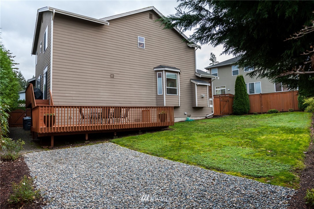 8618 Northeast 201st Place Bothell, WA 98011 - Photo 24 of 25 Gallery Image 24