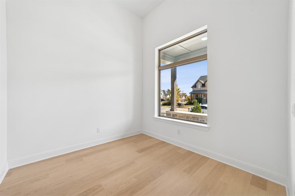 1842 Cole Road Van Alstyne, TX 75495 - Photo 6 of 35 an empty room with a window