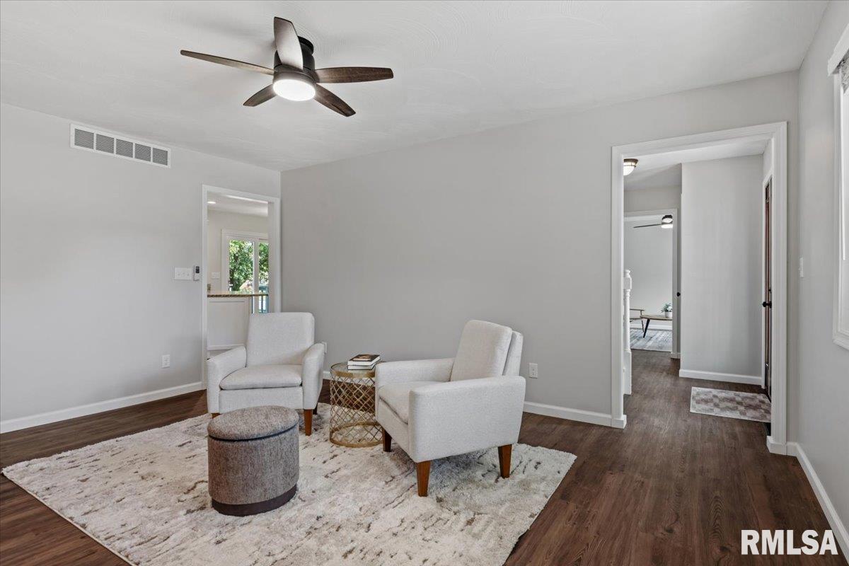 408 Golf Road Springfield, IL 62704 - Photo 25 of 60