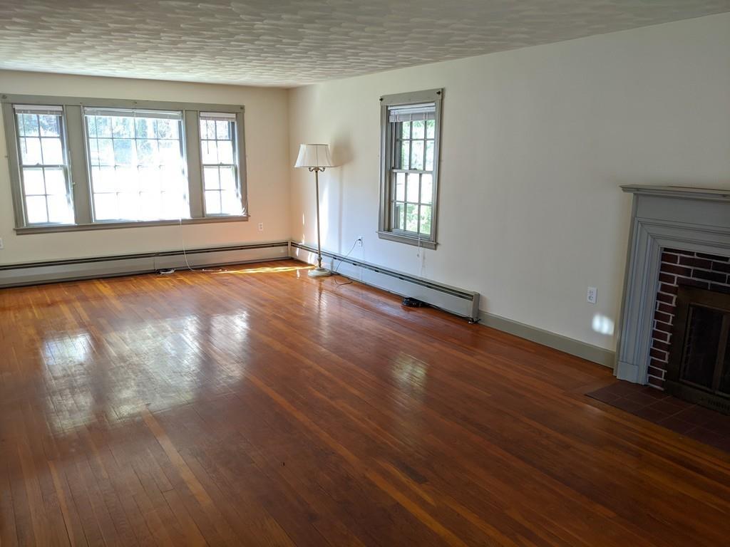 191 Spring Street Walpole, MA 02081 - Photo 10 of 35 Gallery Image 10