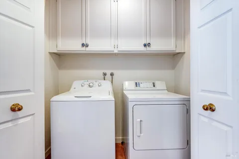 $799,000 | 554 7th Street West, Sonoma, CA 95476