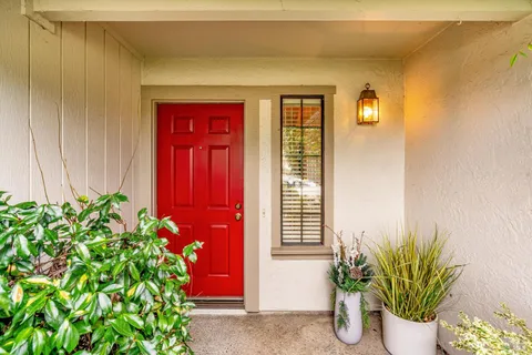 $799,000 | 554 7th Street West, Sonoma, CA 95476