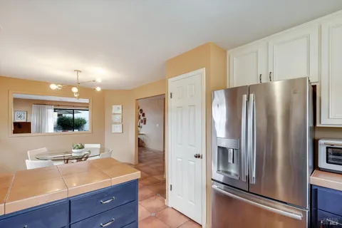 $799,000 | 554 7th Street West, Sonoma, CA 95476