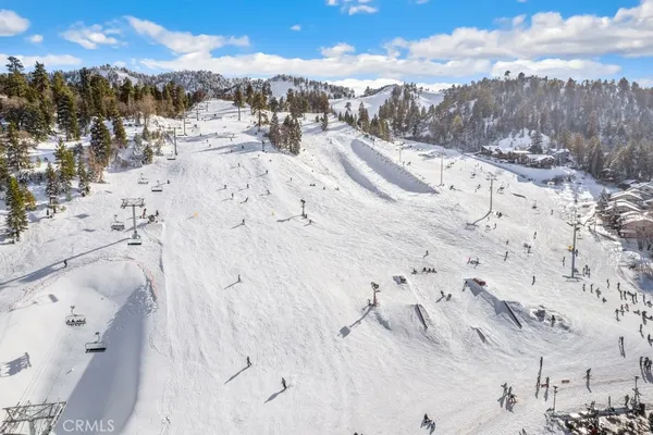 $589,000 | 105 East Meadow Lane, Big Bear City, CA 92314