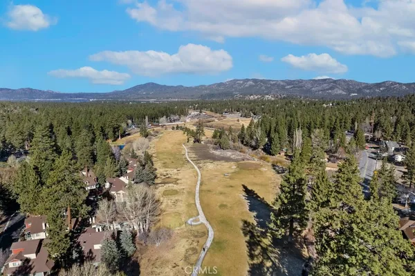 $589,000 | 105 East Meadow Lane, Big Bear City, CA 92314