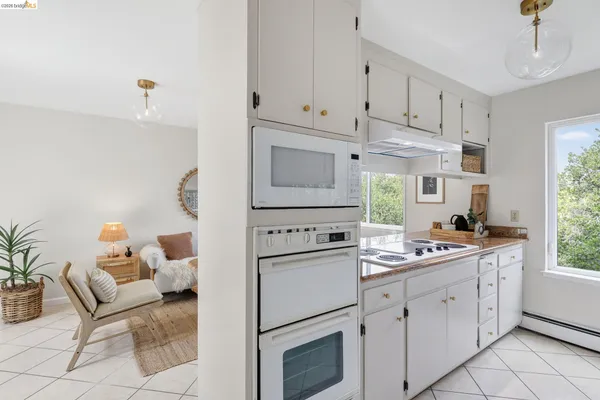 $1,148,000 | 4 Cavendish Lane, Piedmont, CA 94610