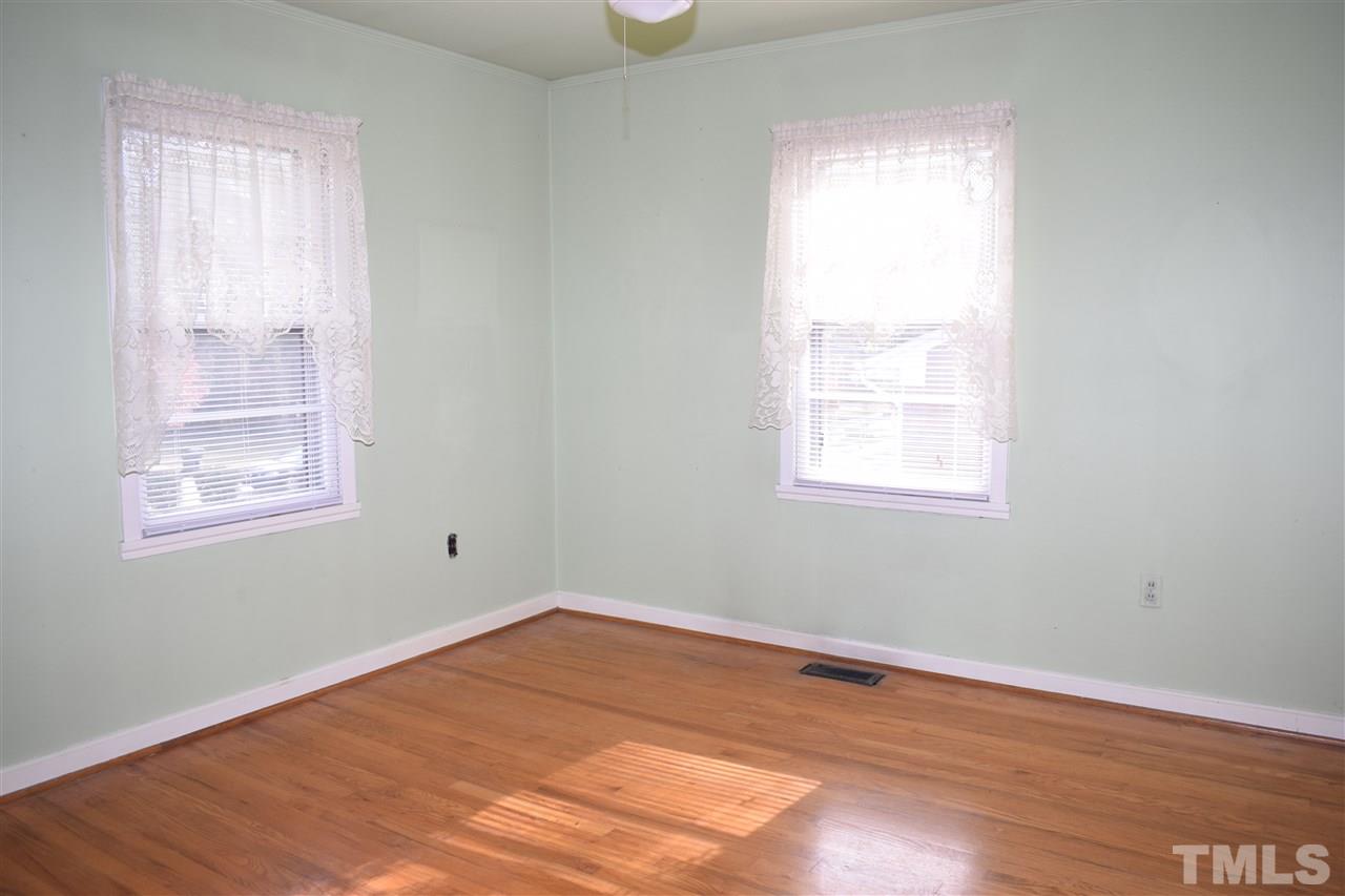 2756 Knowles Street Raleigh, NC 27603 - Photo 8 of 12