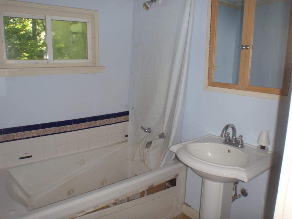 35 Grandview Road Bow, NH 03304 - Photo 7 of 17