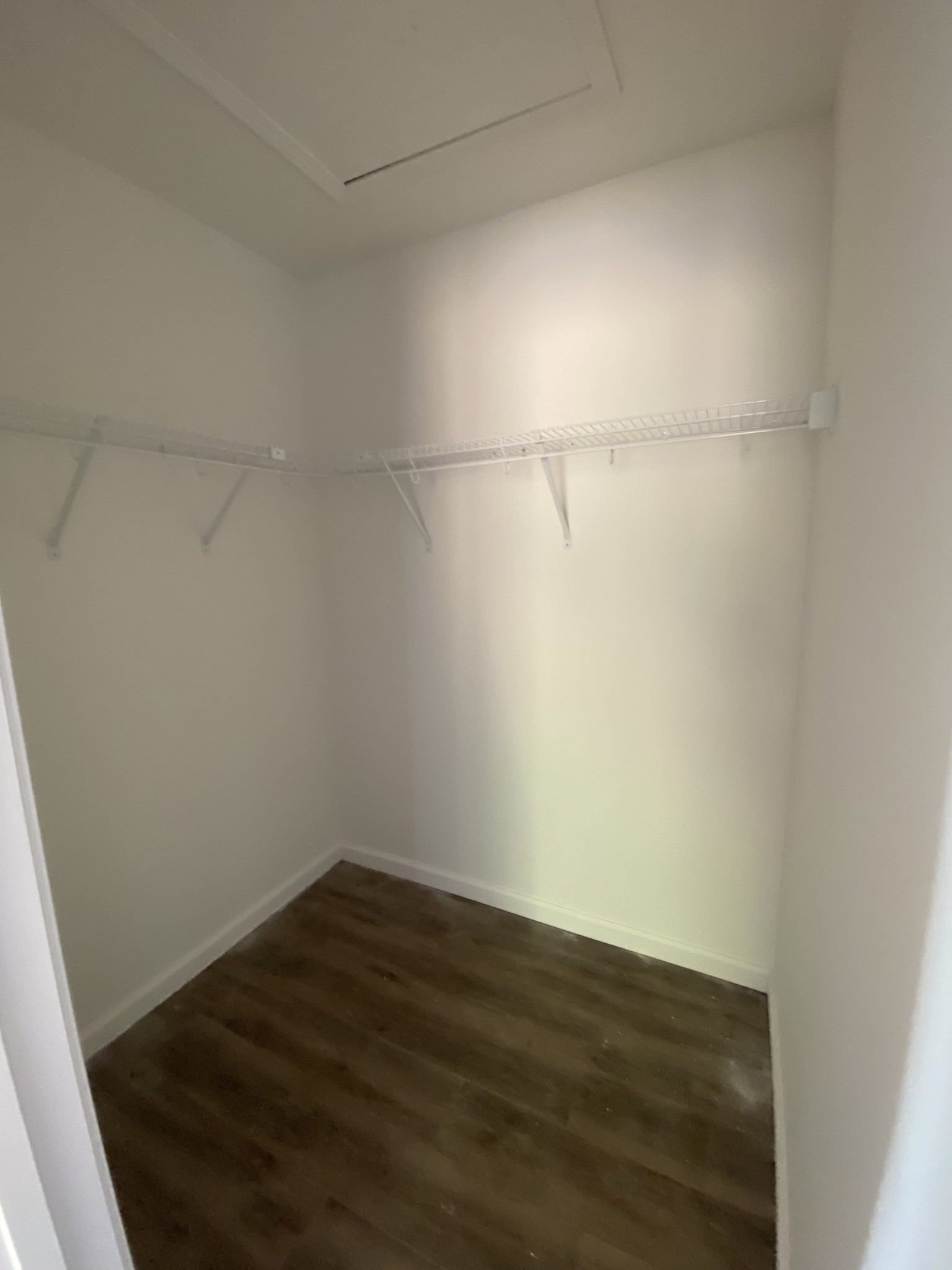 372 Calvert Ridge Road Westmoreland, TN 37186 - Photo 8 of 13 a view of a room with wooden floor