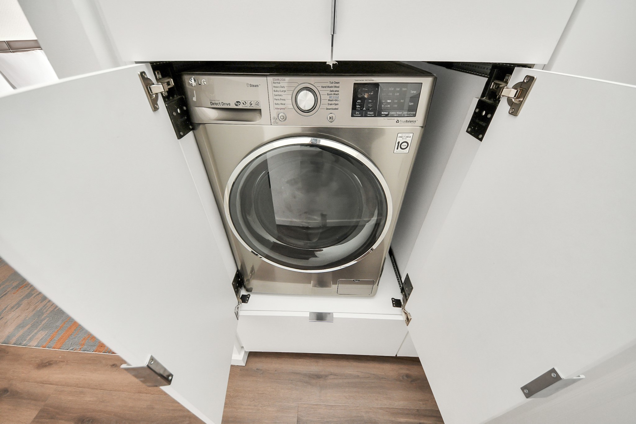 1300 Lamar Street, Unit S8 Houston, TX 77010 - Photo 33 of 50 a utility room with dryer and washer