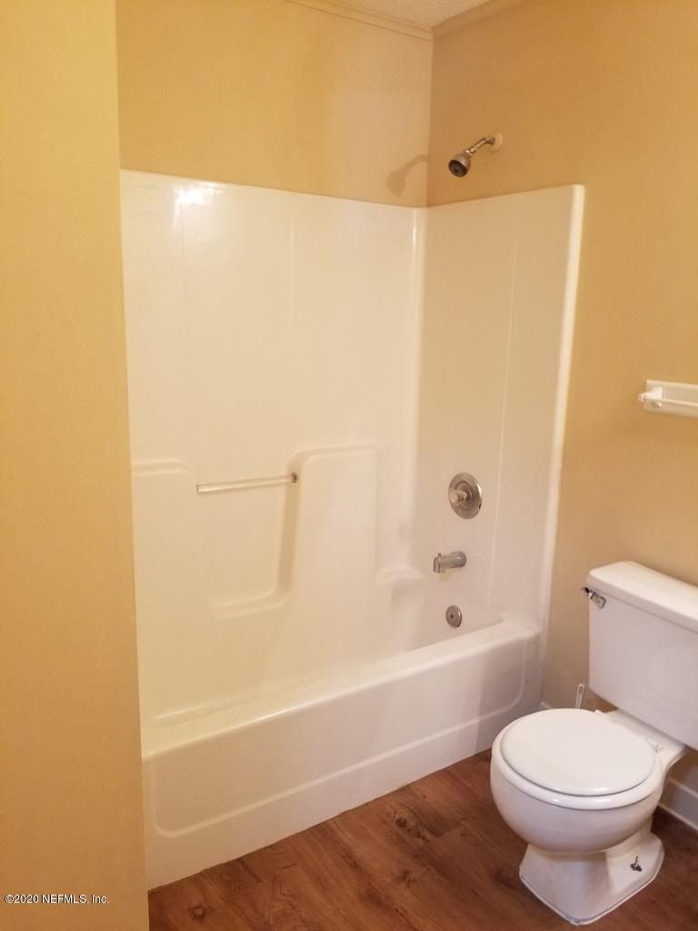 5449 Foxboro Road, Unit 7 Jacksonville, FL 32208 - Photo 23 of 37 20200322_115518