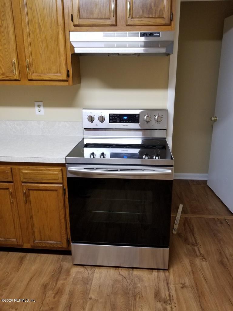 5449 Foxboro Road, Unit 7 Jacksonville, FL 32208 - Photo 34 of 37 20200322_120420