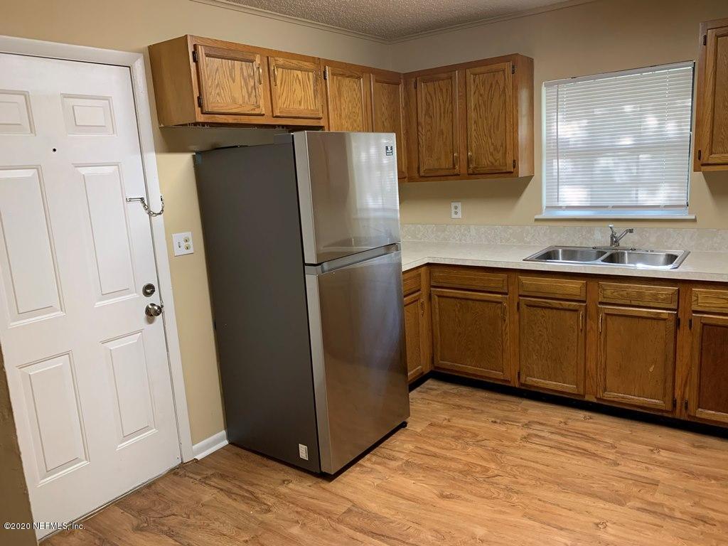 5449 Foxboro Road, Unit 7 Jacksonville, FL 32208 - Photo 35 of 37 IMG_3327