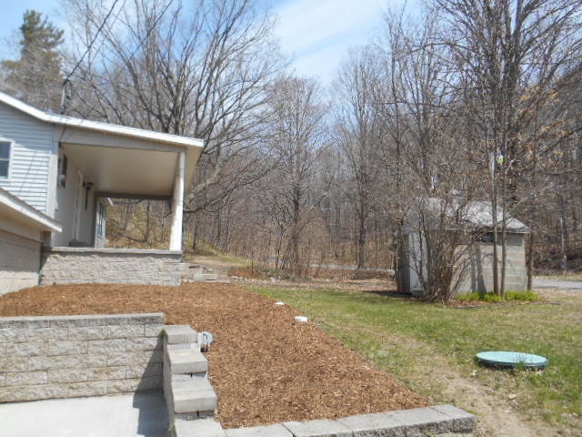 1746 West River Road Traverse City, MI 49696 - Photo 10 of 29 1798641-9.JPG