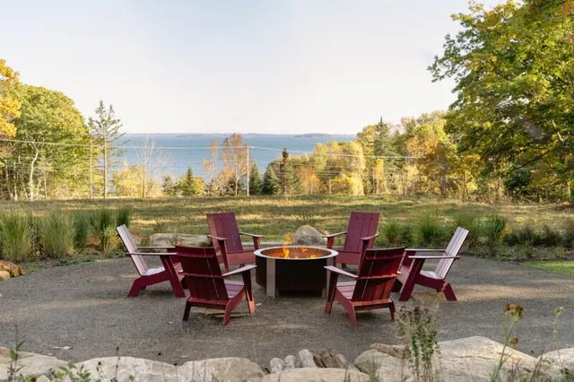 $1,350,000 | 440 Belfast Road, Unit INIO E2, Camden, ME 04843