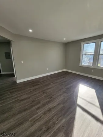 $2,850 | 93 Hughes Street, Unit 3, Maplewood, NJ 07040