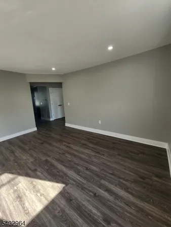 $2,850 | 93 Hughes Street, Unit 3, Maplewood, NJ 07040